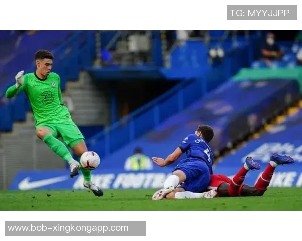 本福斯特称赞拉门斯在对布莱顿的表现并对其精彩扑救印象深刻 本福斯特称赞拉门斯在对布莱顿的表现并对其精彩扑救印象深刻