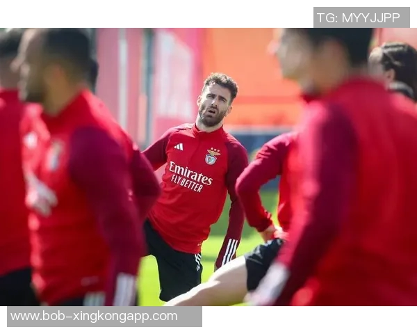 B席传奇生涯即将落幕或将加盟沙特联赛或本菲卡 B席传奇生涯即将落幕或将加盟沙特联赛或本菲卡