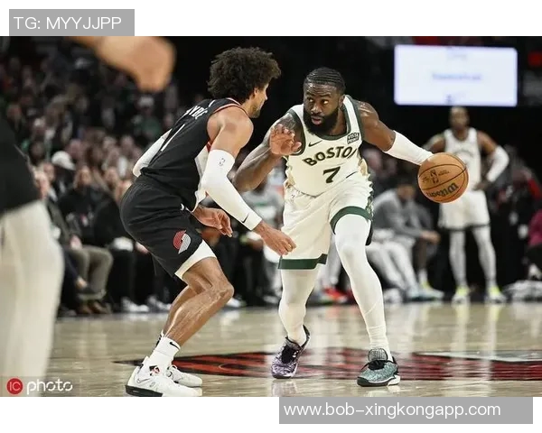 杰伦布朗谈新赛季挑战过去优待已成历史期待全新征程 杰伦布朗谈新赛季挑战过去优待已成历史期待全新征程