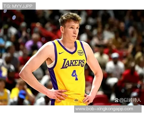 克莱伯为湖人征战经历尚浅常规赛未出场仅参与季后赛与季前赛 克莱伯为湖人征战经历尚浅常规赛未出场仅参与季后赛与季前赛